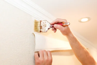 Pose de papier peint à Gouloux — revêtements muraux et toiles de verre